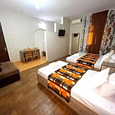 Safar Hotel Ташкент Екстер'єр фото